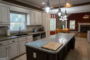 210 Enfield Ln, McDonough, GA 30252 - Photo 12