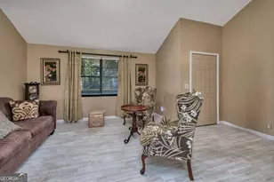 126 Lake View Cir, Brunswick, GA 31525 - Photo 4