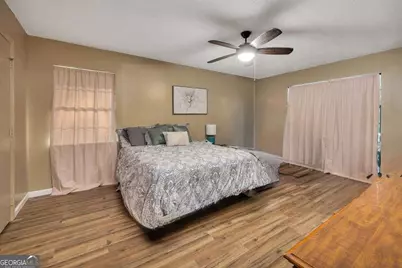 126 Lake View Circle, Brunswick, GA 31525 - Photo 10