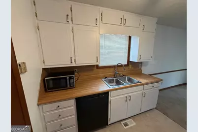 2107 Bedford Court, Lithonia, GA 30058 - Photo 16