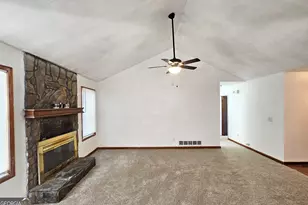 2107 Bedford Ct, Lithonia, GA 30058 - Photo 6