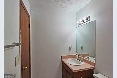 2107 Bedford Court, Lithonia, GA 30058 - Photo 12