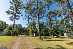 904 Golfview Dr, Waycross, GA 31503 - Photo 26