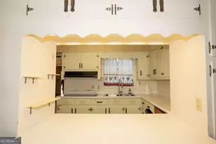 904 Golfview Dr, Waycross, GA 31503 - Photo 8