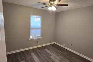 7610 Teton Ct, Jonesboro, GA 30236 - Photo 2