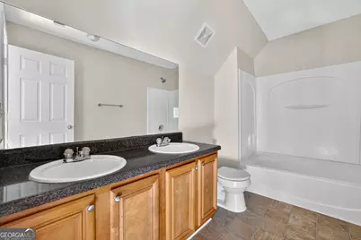 3135 Washington Road, East Point, GA 30344 - Photo 18