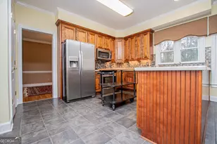 391 Foggy Bottom Dr, Carrollton, GA 30116 - Photo 18