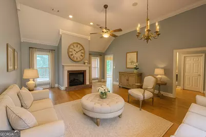 201 E Tennant Circle, Chickamauga, GA 30707 - Photo 6