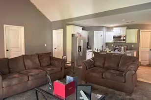 335 Stanebrook Ct, Jackson, GA 30233 - Photo 2