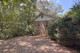 42 Vickie Dr E, Dawsonville, GA 30534 - Photo 2