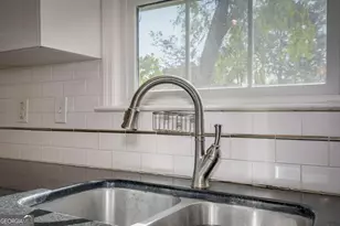 565 Martin Ln, Augusta, GA 30909 - Photo 22