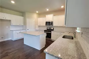 996 Lakeview Oaks Ct, Grayson, GA 30017 - Photo 14