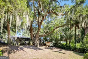 1108 Bay St, Tybee Island, GA 31328 - Photo 32