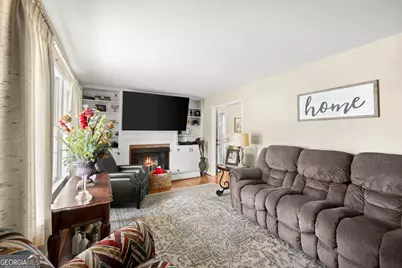 296 Grand Avenue, Cornelia, GA 30531 - Photo 12