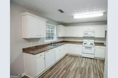 903 Kendall Park Drive, Winder, GA 30680 - Photo 6