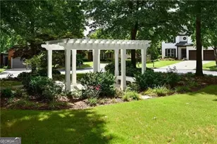 905 Lancaster Way, Atlanta, GA 30328 - Photo 34