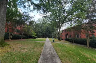 430 Lindbergh Dr, Atlanta, GA 30305 - Photo 16