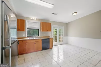 5219 Sweet Air Lane, Stone Mountain, GA 30088 - Photo 4