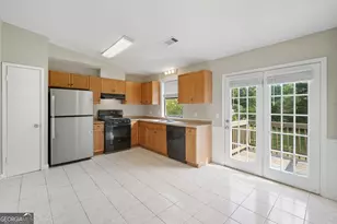 5219 Sweet Air Ln, Stone Mountain, GA 30088 - Photo 6