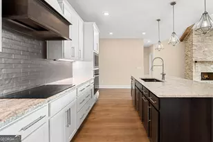 78 S Pointe Dr, Hartwell, GA 30643 - Photo 14