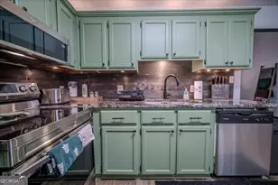 506 Howard St, Byron, GA 31008 - Photo 8