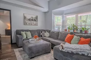 506 Howard St, Byron, GA 31008 - Photo 2