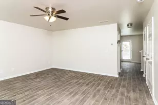 404 Scenic View Ct, Villa Rica, GA 30180 - Photo 4