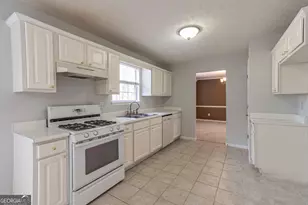 2167 Pixie Rose Ln, Loganville, GA 30052 - Photo 12
