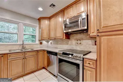 2475 Northlake Court NE, Atlanta, GA 30345 - Photo 4