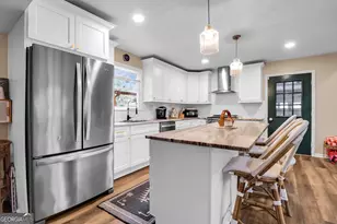 1024 Walthour Rd, Savannah, GA 31410 - Photo 14