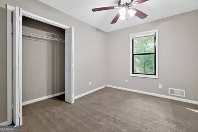 5208 Mainstreet Park Drive, Stone Mountain, GA 30088 - Photo 20