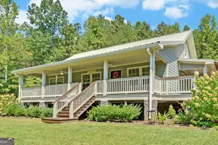 114 Aaron Dr, Toccoa, GA 30577 - Photo 2