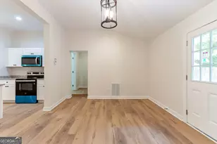 6532 Voyles Dr, Riverdale, GA 30274 - Photo 8