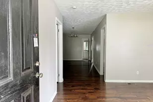170 Royal Ct, Athens, GA 30601 - Photo 2