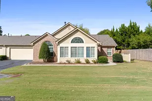 1503 SE Silver Summit Dr, Conyers, GA 30094 - Photo 2