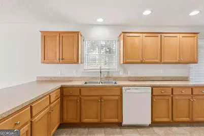 105 Adams Court, Brunswick, GA 31525 - Photo 6