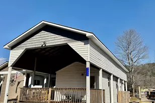 4220 River Bank Run, Hiawassee, GA 30546 - Photo 2