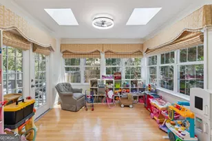 311 Dunbarton Dr, Saint Simons, GA 31522 - Photo 22