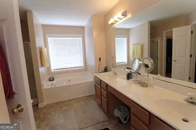 2402 Bancroft Way, Buford, GA 30519 - Photo 34