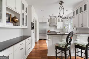 557 E Wesley Rd NE, Atlanta, GA 30305 - Photo 8