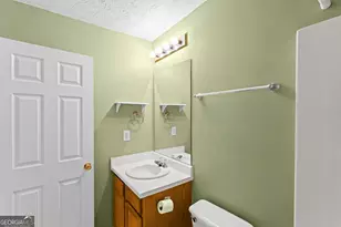 172 Oak Green Dr, Lawrenceville, GA 30044 - Photo 16