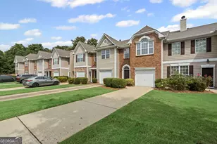 172 Oak Green Dr, Lawrenceville, GA 30044 - Photo 2