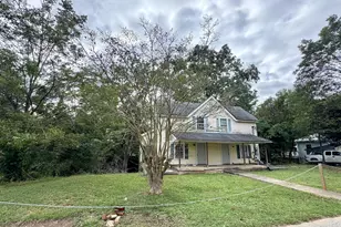 33 Quarry St, Gainesville, GA 30501 - Photo 1