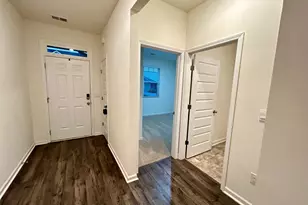 215 Barnyard Wy, Perry, GA 31069 - Photo 4