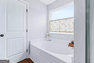 360 Wolfskin Rd, Arnoldsville, GA 30619 - Photo 20