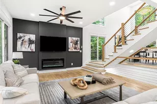 1153 Dawn View Ln, Atlanta, GA 30327 - Photo 32