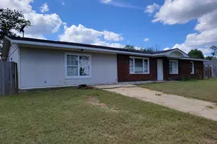 246 Nelson Ave, Lyons, GA 30436 - Photo 2