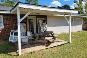 246 Nelson Ave, Lyons, GA 30436 - Photo 6