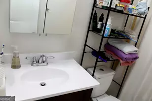 7899 Taylor Downs Way, Riverdale, GA 30274 - Photo 16