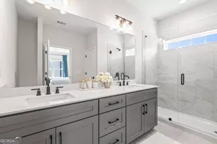 1975 Hollywood Rd NW, Atlanta, GA 30318 - Photo 24